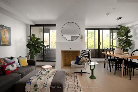 Photo 2 at 402 - 349 St. Clair Avenue W, Casa Loma, Toronto