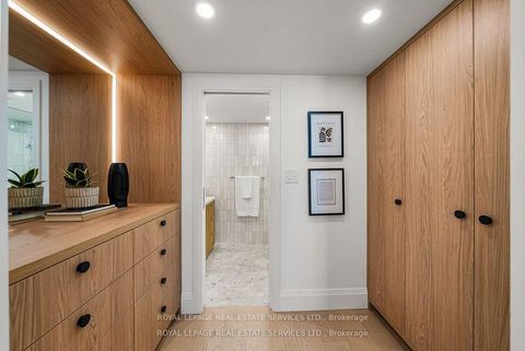 Photo 17 at 402 - 349 St. Clair Avenue W, Casa Loma, Toronto