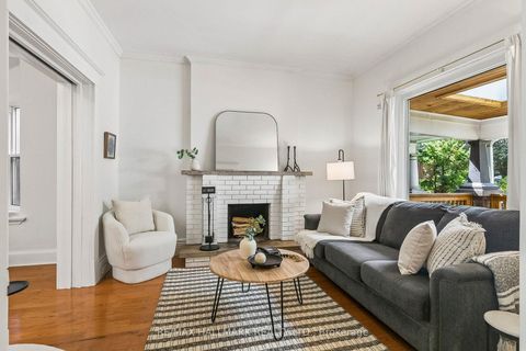 Photo 4 at 301 Waverley Road, The Beaches, Toronto