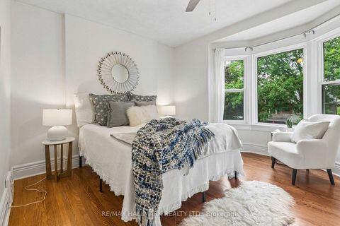Photo 11 at 301 Waverley Road, The Beaches, Toronto