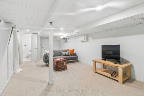 Photo 16 at 301 Waverley Road, The Beaches, Toronto