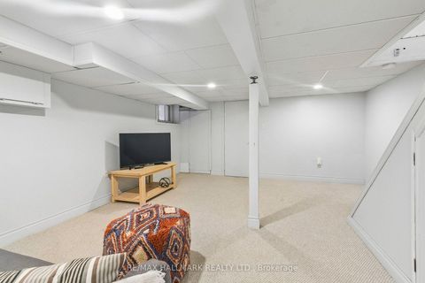 Photo 17 at 301 Waverley Road, The Beaches, Toronto