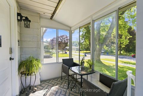 Photo 4 at 7 Admiral Road, South East, Ajax