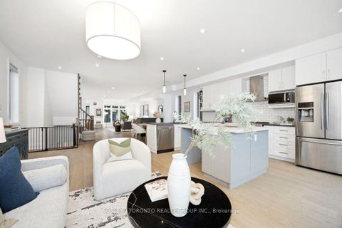 Photo 14 at 99 Cadorna Avenue, East York, Toronto