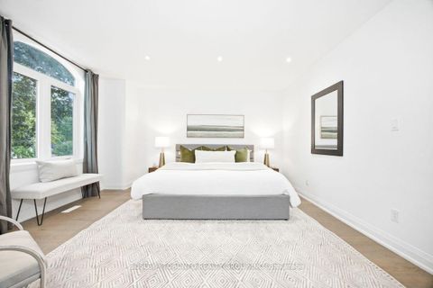 Photo 18 at 99 Cadorna Avenue, East York, Toronto