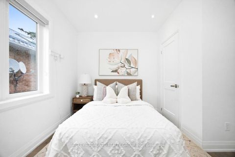 Photo 24 at 99 Cadorna Avenue, East York, Toronto