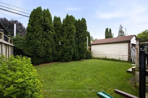 Photo 44 at 99 Cadorna Avenue, East York, Toronto