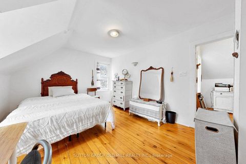 Photo 32 at 1060 College Street, Dufferin Grove, Toronto
