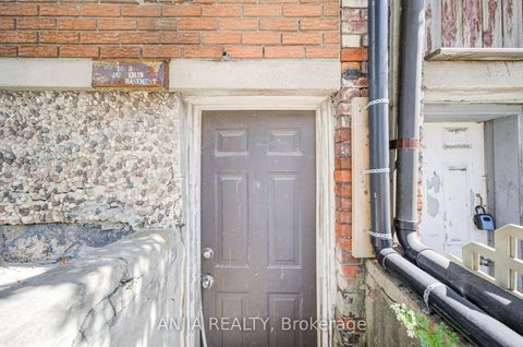 Photo 12 at 1063 Dufferin Street, Junction, Toronto