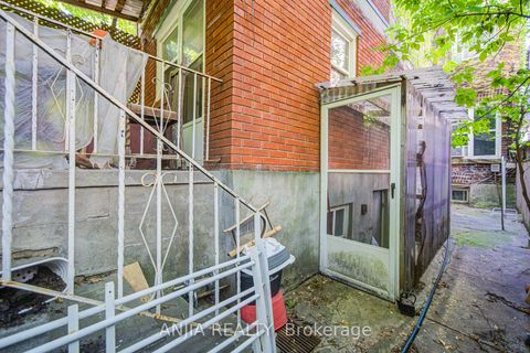 Photo 13 at 1063 Dufferin Street, Junction, Toronto