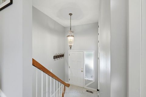 Photo 4 at 11 Gypsy Roseway, Willowdale East, Toronto