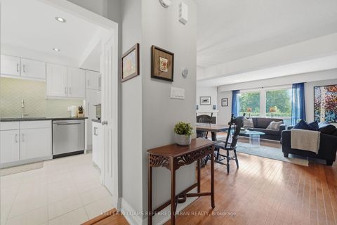 Photo 5 at 11 Gypsy Roseway, Willowdale East, Toronto
