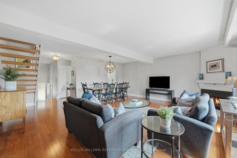 Photo 10 at 11 Gypsy Roseway, Willowdale East, Toronto