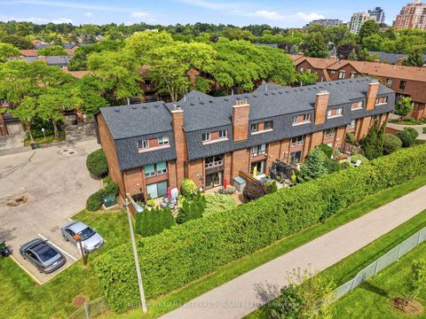 Photo 38 at 11 Gypsy Roseway, Willowdale East, Toronto
