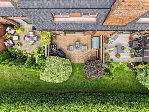 Photo 39 at 11 Gypsy Roseway, Willowdale East, Toronto