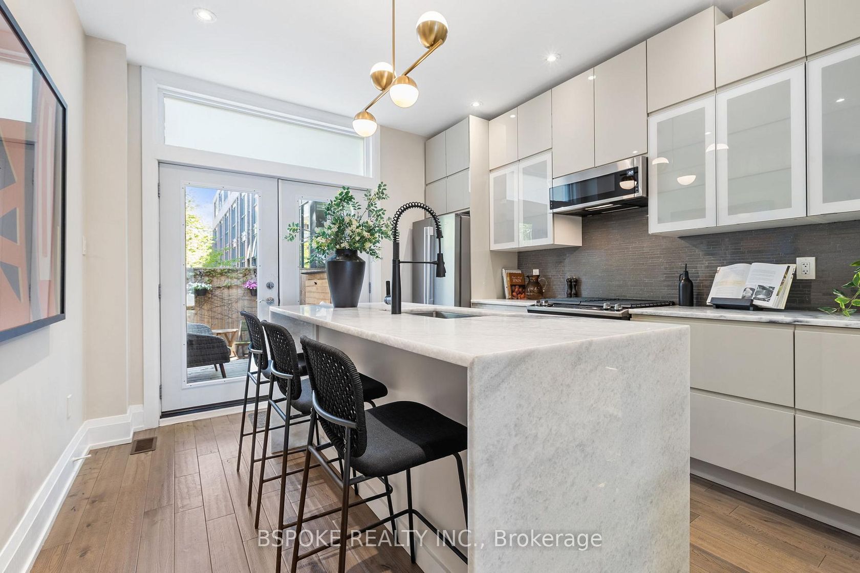 75 Laing Street, Coxwell, Toronto photo number 2