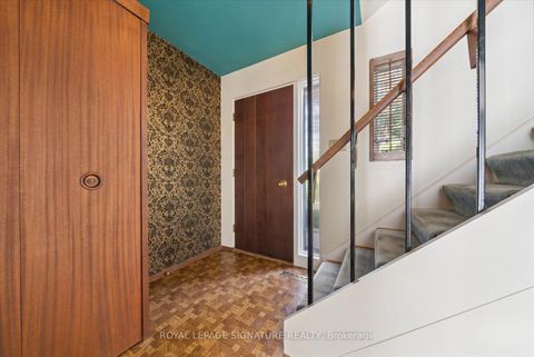 Photo 3 at 17 Lesterwood Crescent, Bendale, Toronto