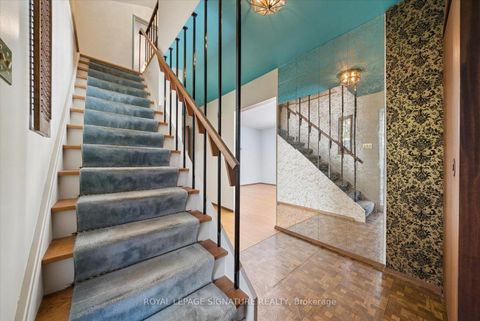 Photo 4 at 17 Lesterwood Crescent, Bendale, Toronto