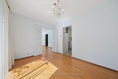Photo 11 at 17 Lesterwood Crescent, Bendale, Toronto