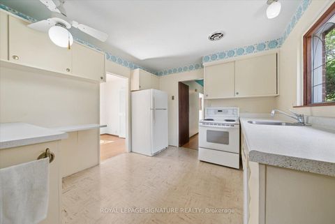 Photo 14 at 17 Lesterwood Crescent, Bendale, Toronto