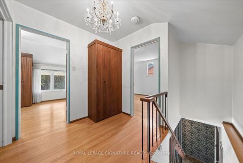 Photo 17 at 17 Lesterwood Crescent, Bendale, Toronto