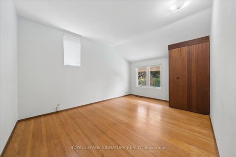 Photo 23 at 17 Lesterwood Crescent, Bendale, Toronto