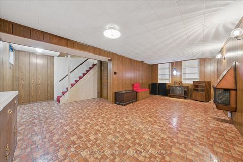 Photo 27 at 17 Lesterwood Crescent, Bendale, Toronto