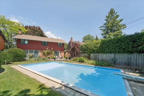 Photo 33 at 17 Lesterwood Crescent, Bendale, Toronto