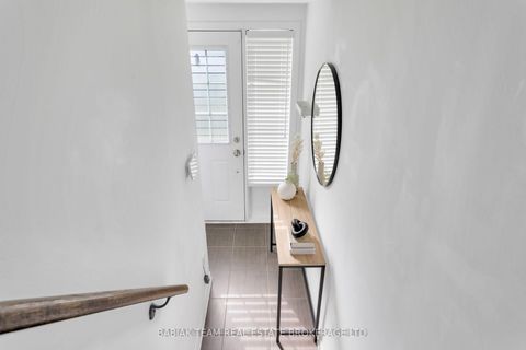 Photo 11 at 258 - 8 Foundry Avenue, Junction, Toronto