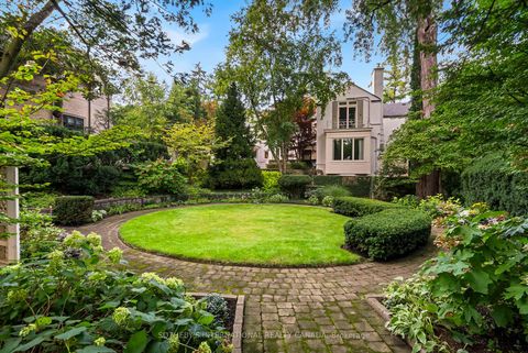 Photo 1 at 12 Forest Glen Crescent, York Mills, Toronto