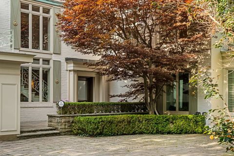 Photo 4 at 12 Forest Glen Crescent, York Mills, Toronto