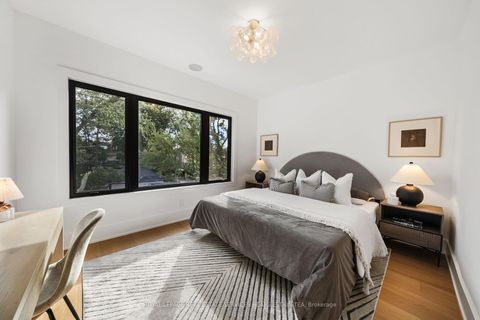 Photo 17 at 27 Taunton Road, Mount Pleasant East, Toronto