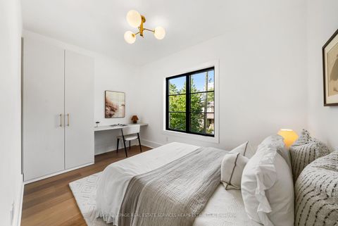 Photo 24 at 27 Taunton Road, Mount Pleasant East, Toronto