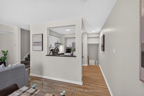 Photo 13 at 7B Crawford Street, Niagara, Toronto