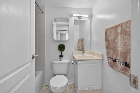 Photo 25 at 7B Crawford Street, Niagara, Toronto