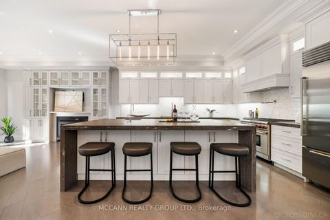 Photo 10 at 15 Belsize Drive, Mount Pleasant West, Toronto
