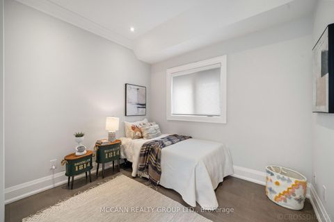 Photo 24 at 15 Belsize Drive, Mount Pleasant West, Toronto