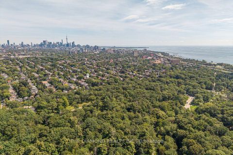 Photo 4 at 188-190 Westminster Avenue, Swansea, Toronto