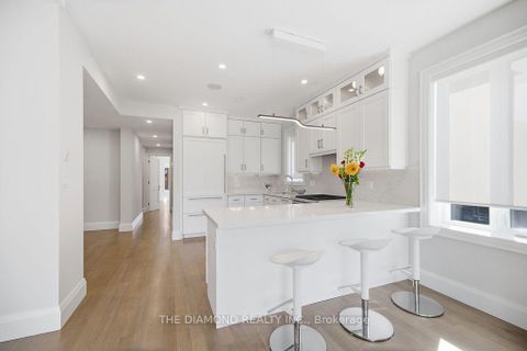 Photo 16 at 188-190 Westminster Avenue, Swansea, Toronto