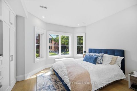 Photo 36 at 188-190 Westminster Avenue, Swansea, Toronto