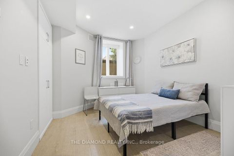 Photo 41 at 188-190 Westminster Avenue, Swansea, Toronto