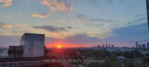 Photo 7 at 919 - 1040 The Queensway, City Centre West, Toronto