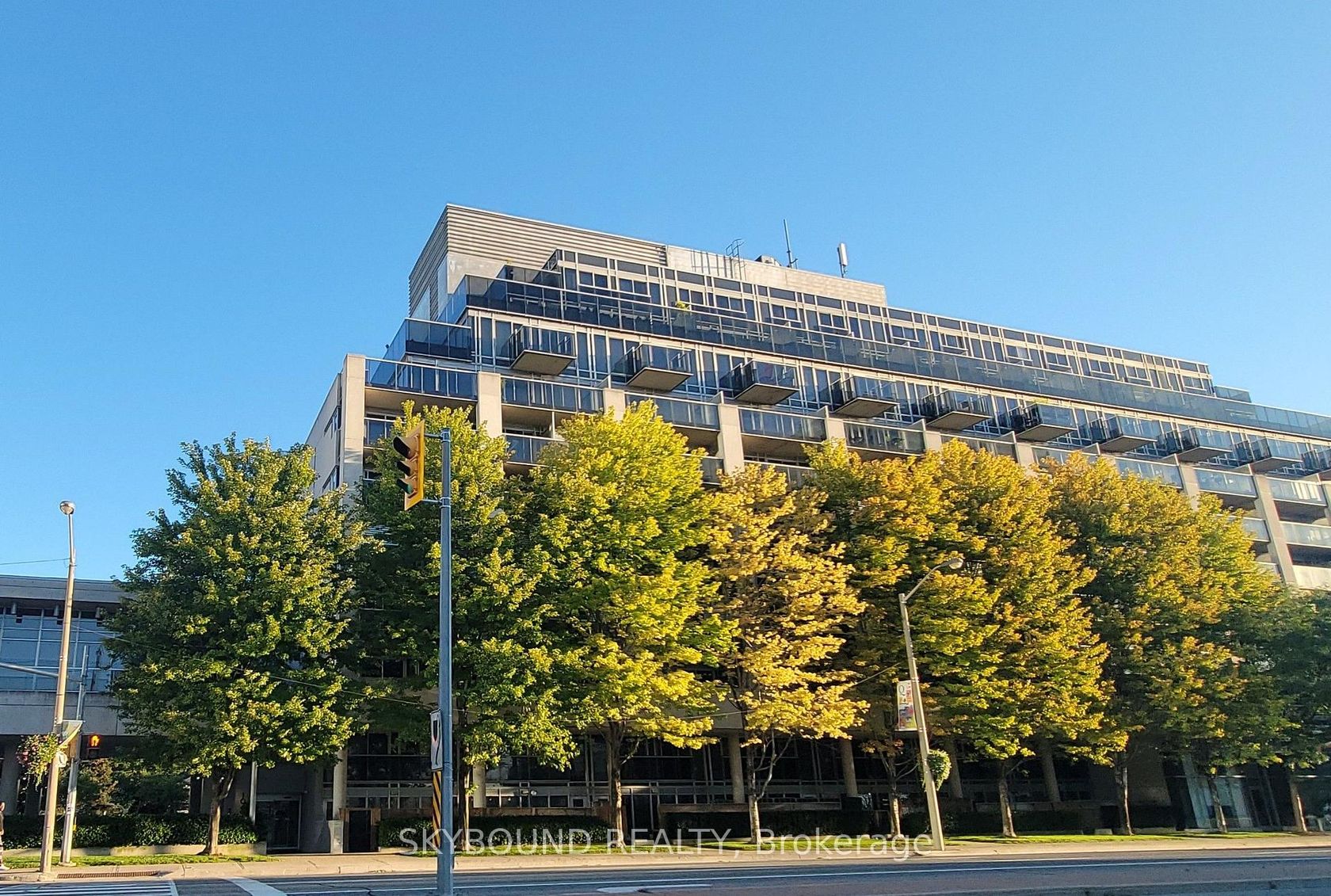 919 - 1040 The Queensway, City Centre West, Toronto photo number 2