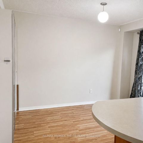 Photo 8 at 94 Kelso Crescent, Maple, Vaughan