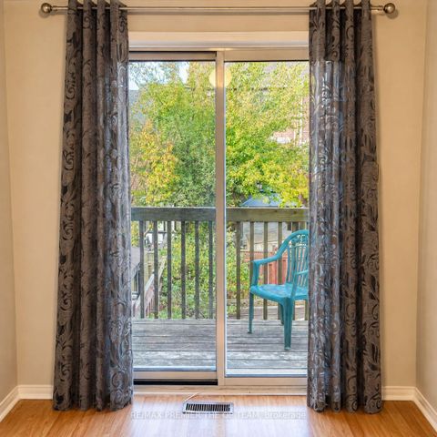 Photo 9 at 94 Kelso Crescent, Maple, Vaughan