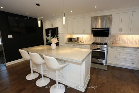 Photo 8 at 16 Aldenham Crescent, Donalda, Toronto