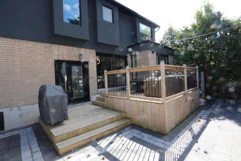Photo 12 at 16 Aldenham Crescent, Donalda, Toronto