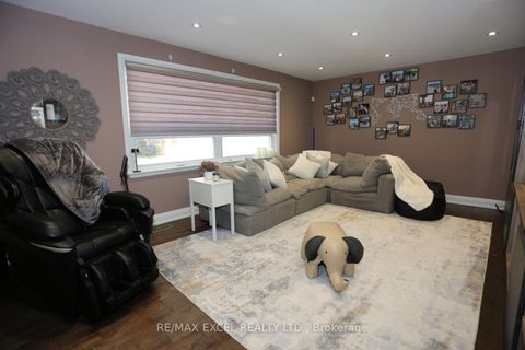 Photo 15 at 16 Aldenham Crescent, Donalda, Toronto