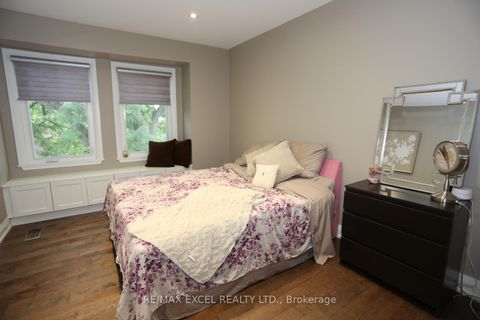 Photo 28 at 16 Aldenham Crescent, Donalda, Toronto