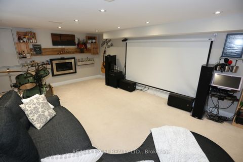 Photo 29 at 16 Aldenham Crescent, Donalda, Toronto
